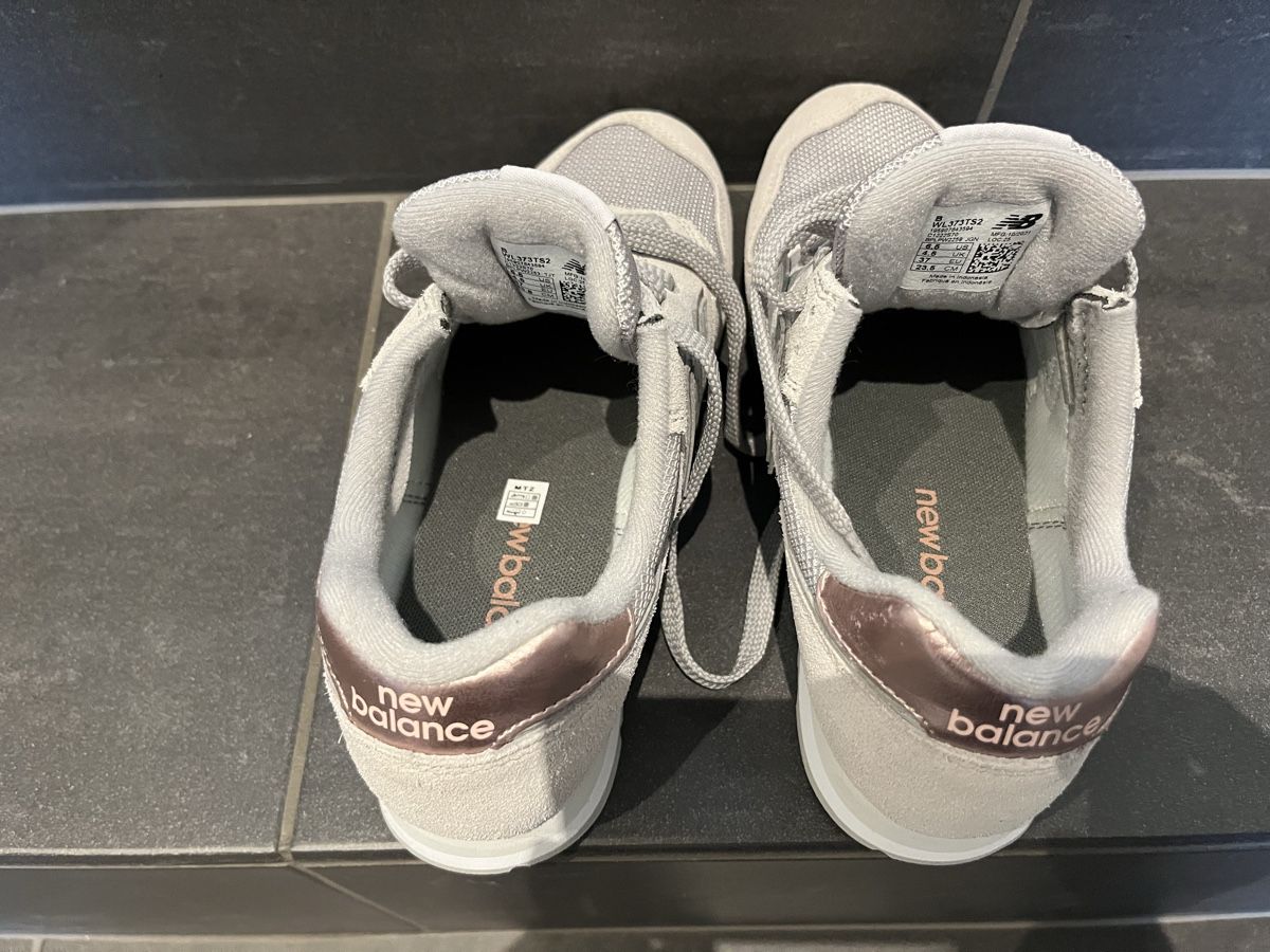 New Balance Scarpe da donna: New Balance Sneaker neu! 37 – Nuovo (secondo la descrizione) da Eich venduto da nishablue 4