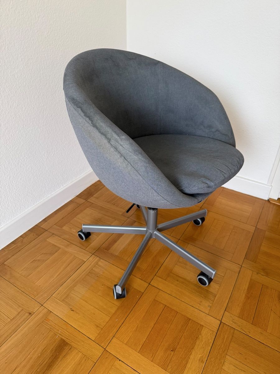 Stühle: Chaise à roulettes  – Gebraucht aus Genève von Pantherapwr