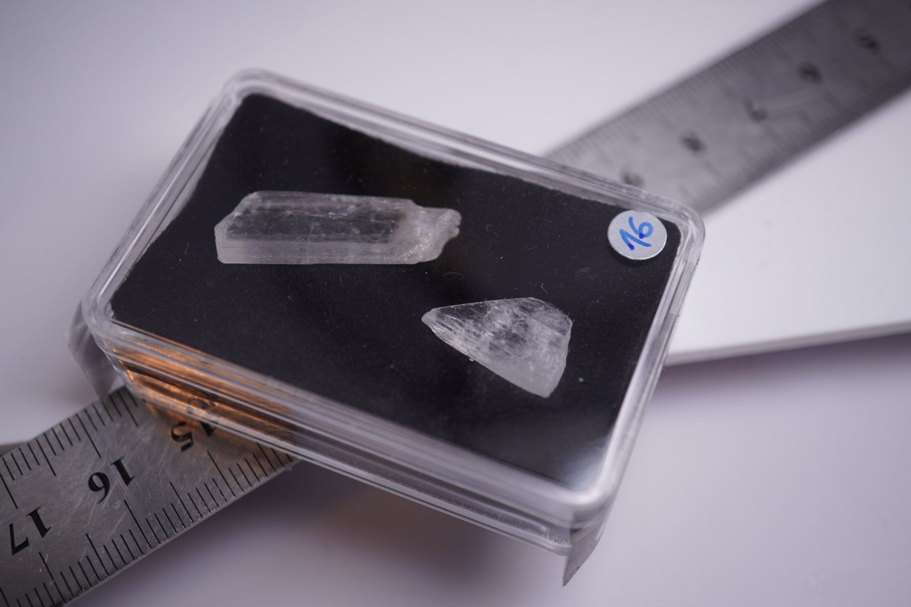 Mineralien & Heilsteine: Kunzit    2 Stück     im Böxli – Neu und originalverpackt aus Eschenbach SG von topstone
