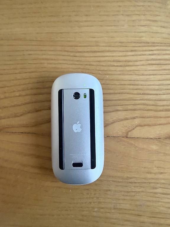 Apple Mouse: Apple Magic Mouse OVP inkl. – Nuovo (secondo la descrizione) da Schaffhausen venduto da seb_jhm6 2