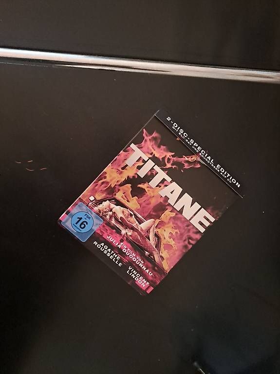 Tutti i DVDs: TITANE Blu-ray Steelbook – Usato da Zürich venduto da Andri878 2