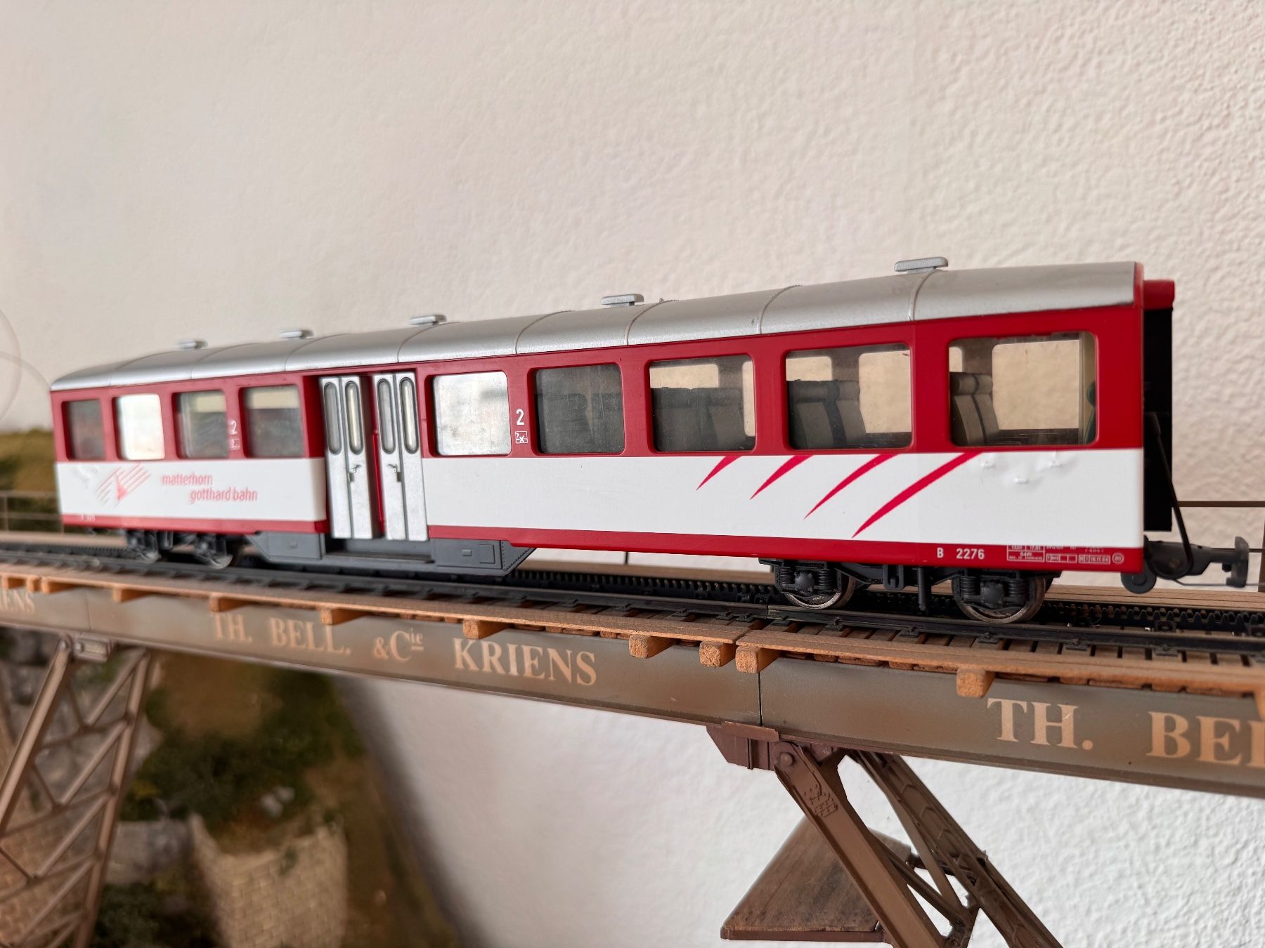 Roco Modellini di ferrovie: Fama Utz/Roco AlpinLine MGB 2.Klasse Mitteleinstieg Eigenbau – Usato da Bottmingen venduto da Dhaldimann 1