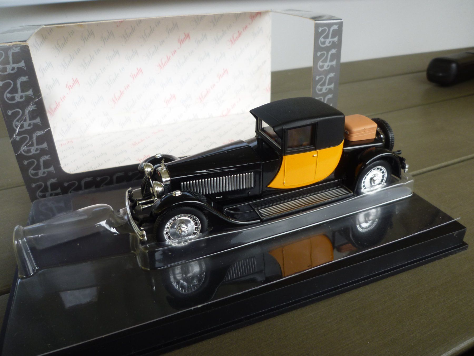 Bugatti Modellini d'auto: Bugatti Royale Coupè Napoleon (1929) – Nuovo e nell'imballaggio originale da Flawil venduto da Imperiosud 2