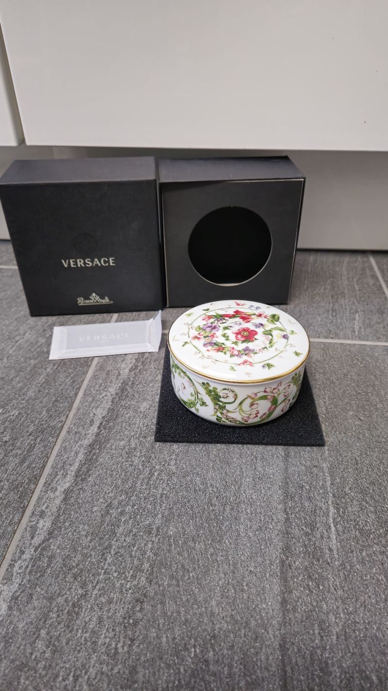 Versace Zuccheriere: Versace Rosenthal Dose – Nuovo (secondo la descrizione) da Amriswil venduto da newschweiz