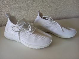 Weisse Stoff-Turnschuhe in Grösse 36