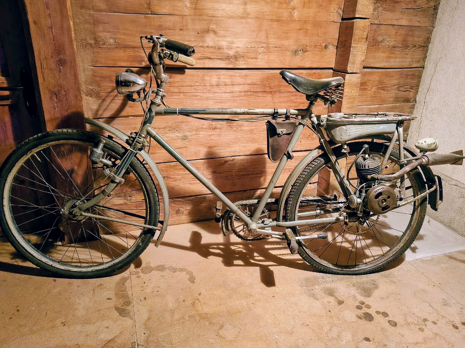 Vélos: Fahrrad mit Hilfsmotor selten – D'occasion à Wolfhalden par stingerl88 1