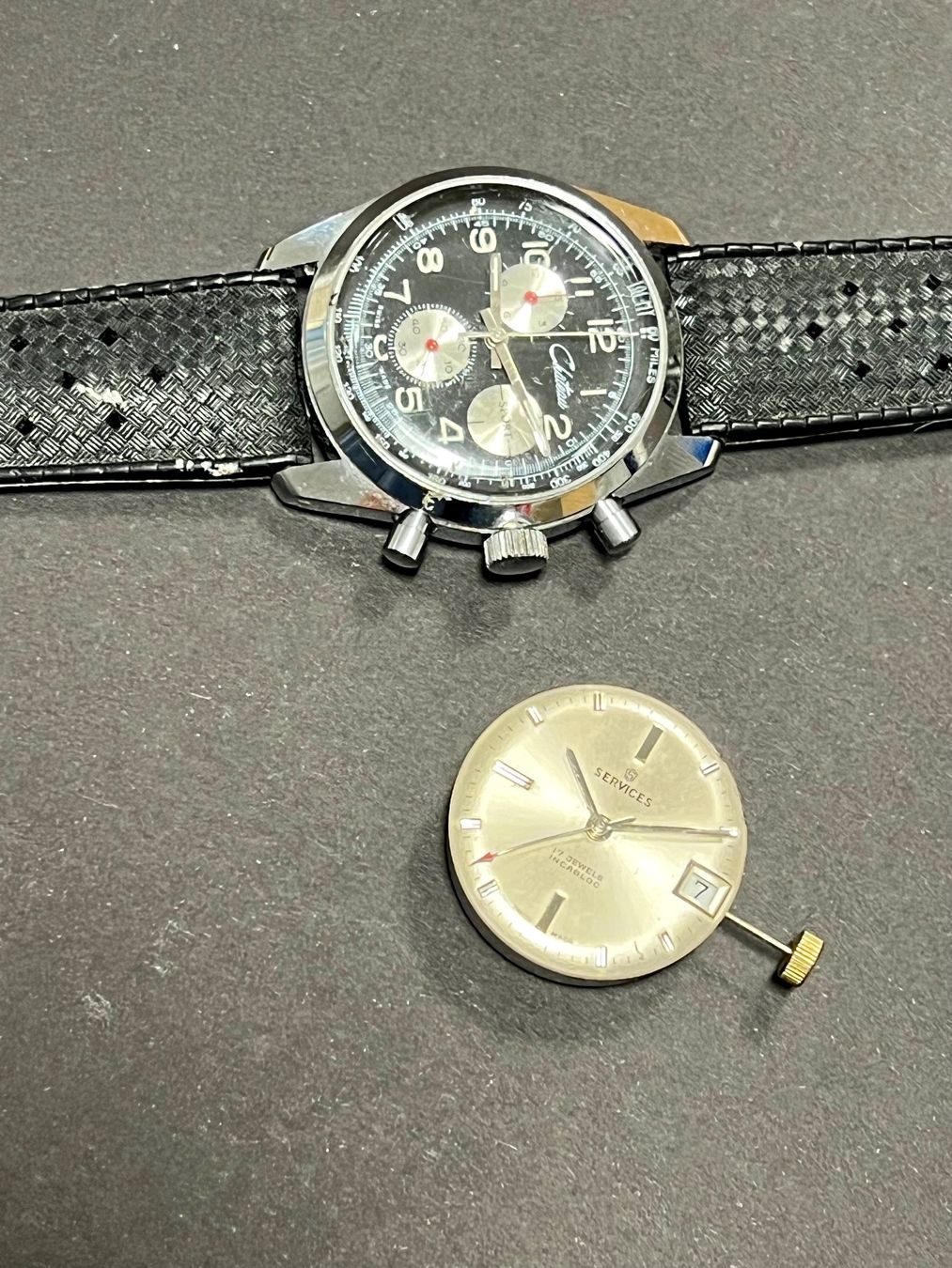 Montres mécaniques Château /Services (Defekt) in Sion für CHF 20 – mit ...