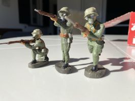Elastolin Soldaten mit Gasmasken, VK.