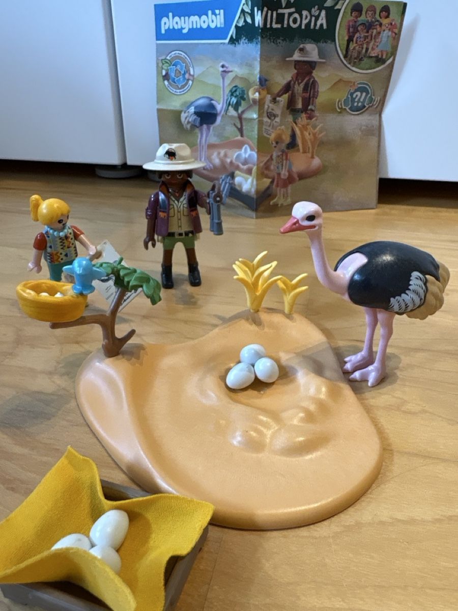 Playmobil Giocattoli: Playmobil Wiltopia Strauss mit Eiern und Figuren – Usato da Nottwil venduto da wasserlufterde