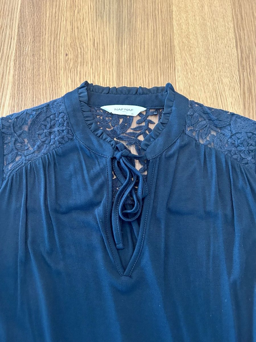 Nafnaf T-Shirts: NAF NAF Langarmshirt Gr. XS Schwarz – Gebraucht aus Schwarzenbach SG von bienchen22 2