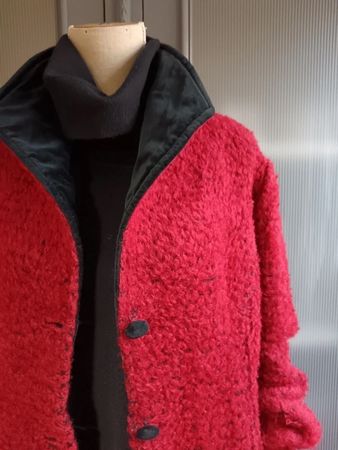 Vintage / roter Wintermantel mit Samt-Details - Grösse M