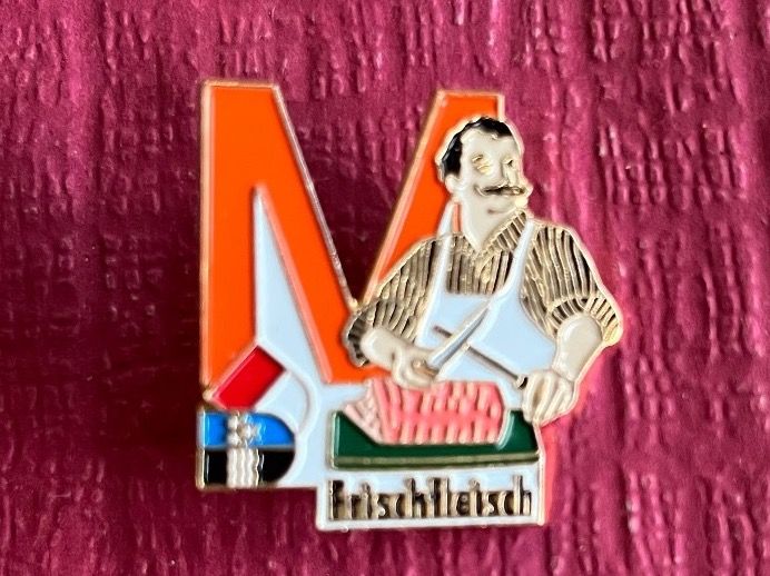 Plaquettes & Badges: Migros Pin – D'occasion à Itingen par Bebbi6569