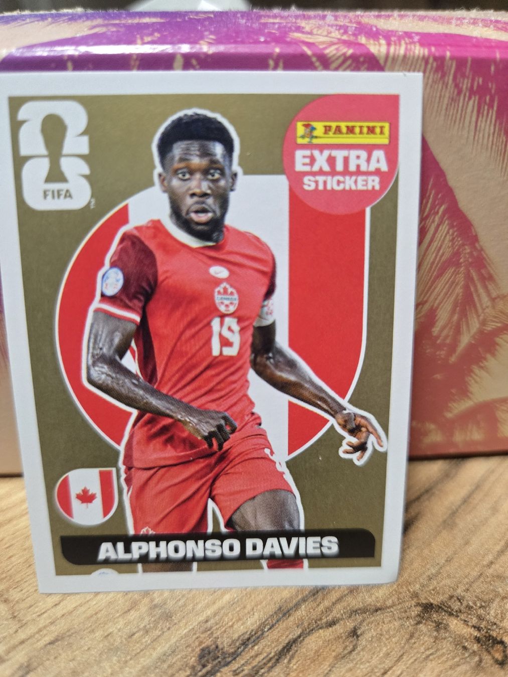Panini Carte collezionabili: Panini Extra Sticker Davies Gold – Nuovo e nell'imballaggio originale da Zürich venduto da loewe443