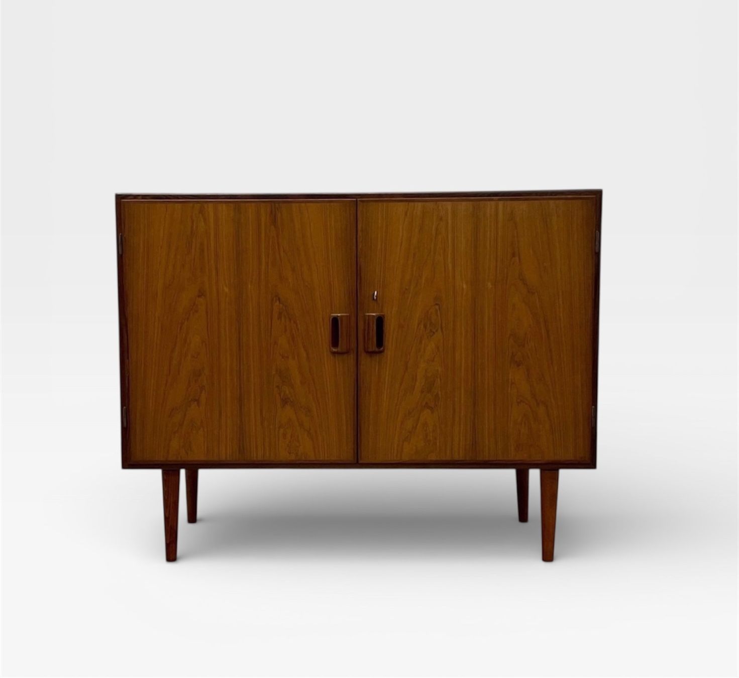 Cassettiere: Palisander Sideboard Borge Mogensen 60s – Usato da Basel venduto da MidMod20C