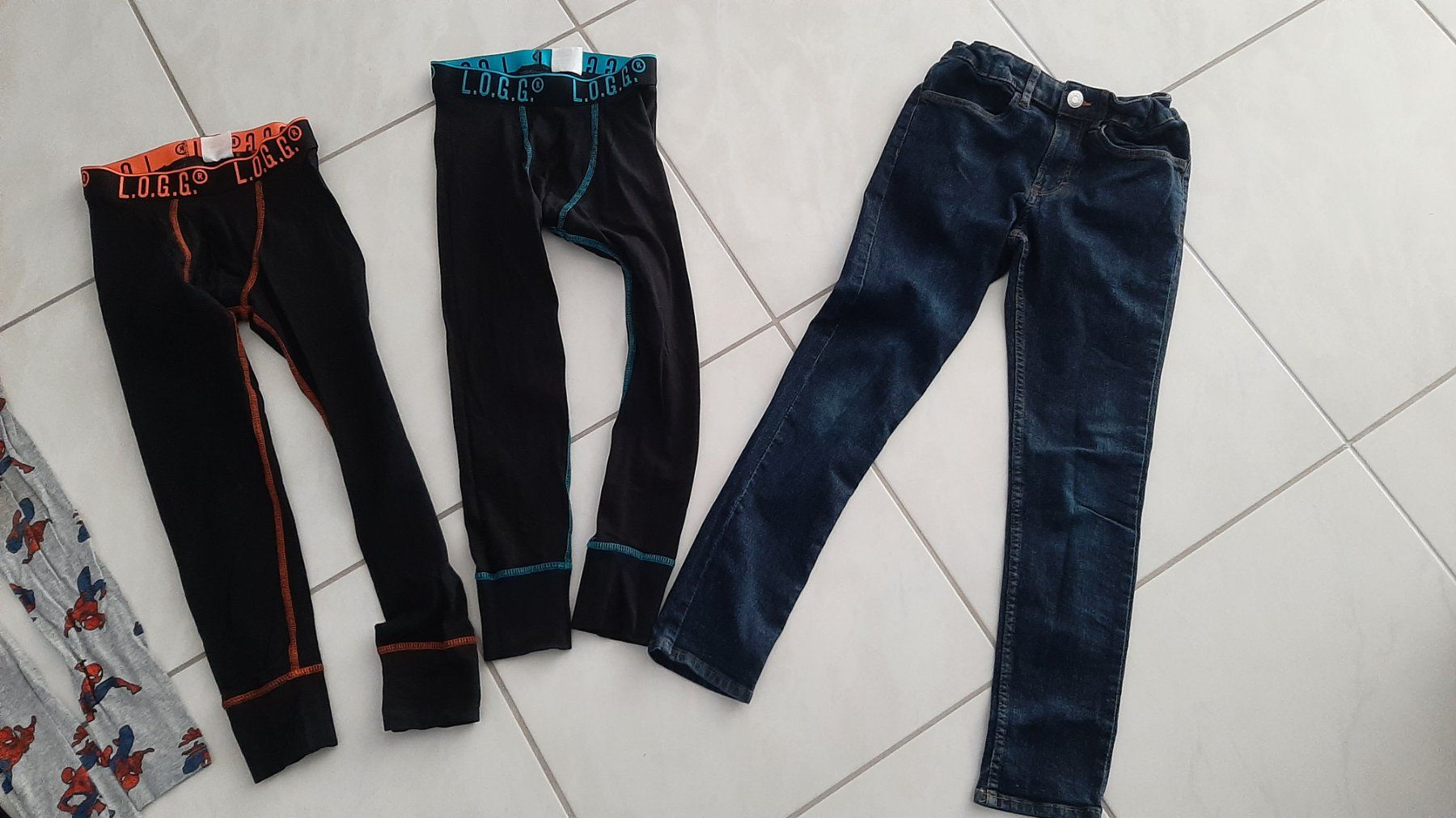 Kleiderpakete & -sets: K..75 R B) Junge Hose Set Gr. 134 / 140 – Neu und originalverpackt aus Wil SG von AmandaCreations 2