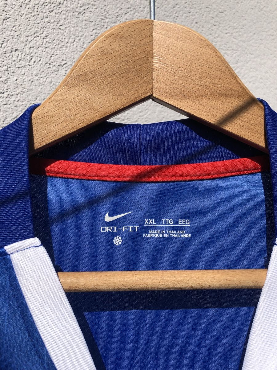 Nike Leibchen & Hosen: Chelsea Jersey – Gebraucht aus Fribourg von ann_l9b7 3