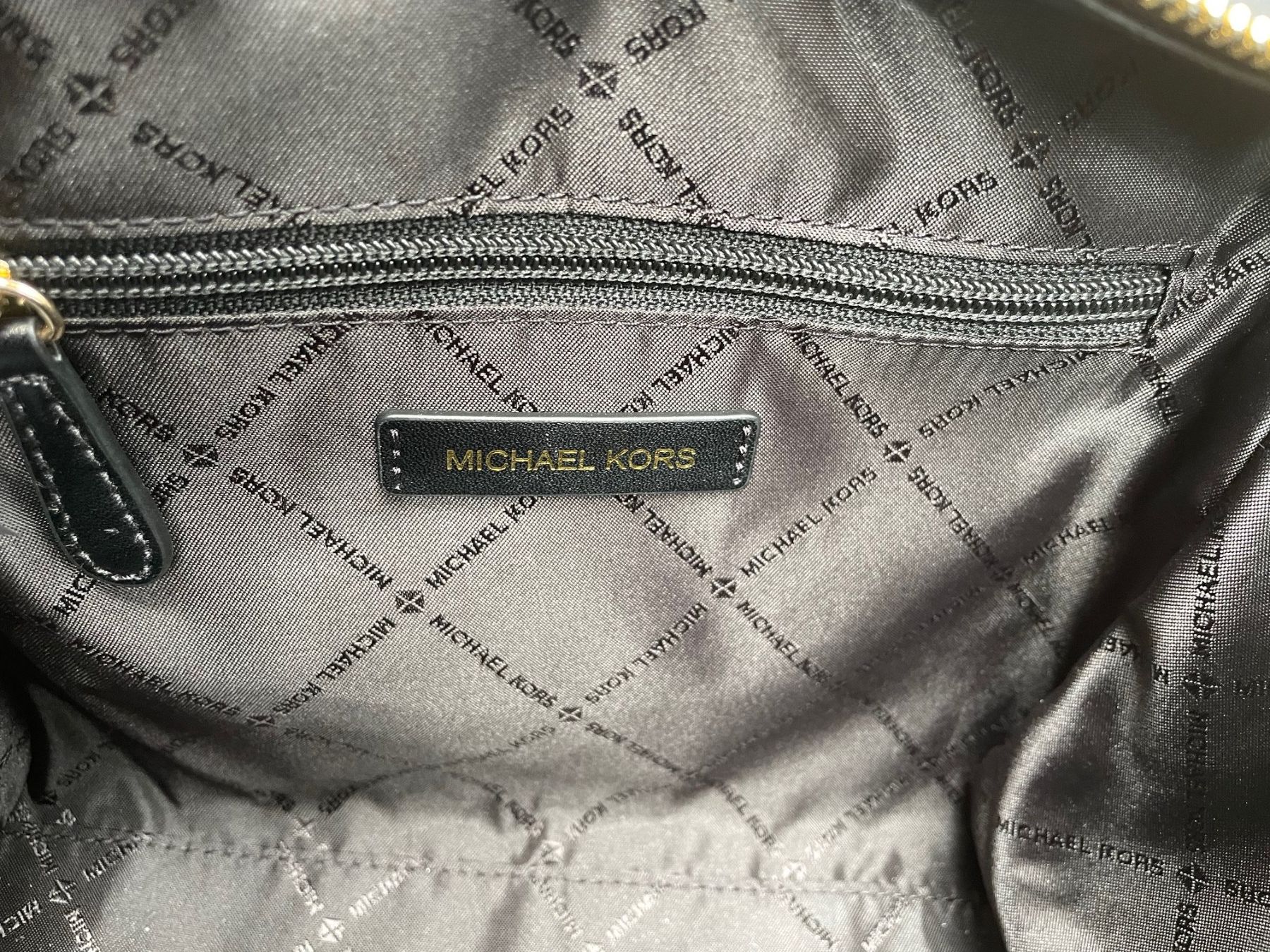 Michael Kors Borse da donna: MICHAEL KORS Handtasche FREYA schwarz, NEU – Nuovo e nell'imballaggio originale da Neftenbach venduto da RIB123456 3