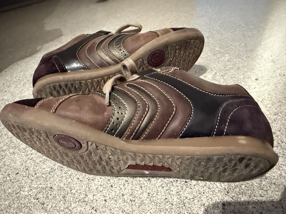 Geox Damenschuhe: Braune Geox Sneaker 40 – Gebraucht aus Lachen SZ von laborfuchs 2