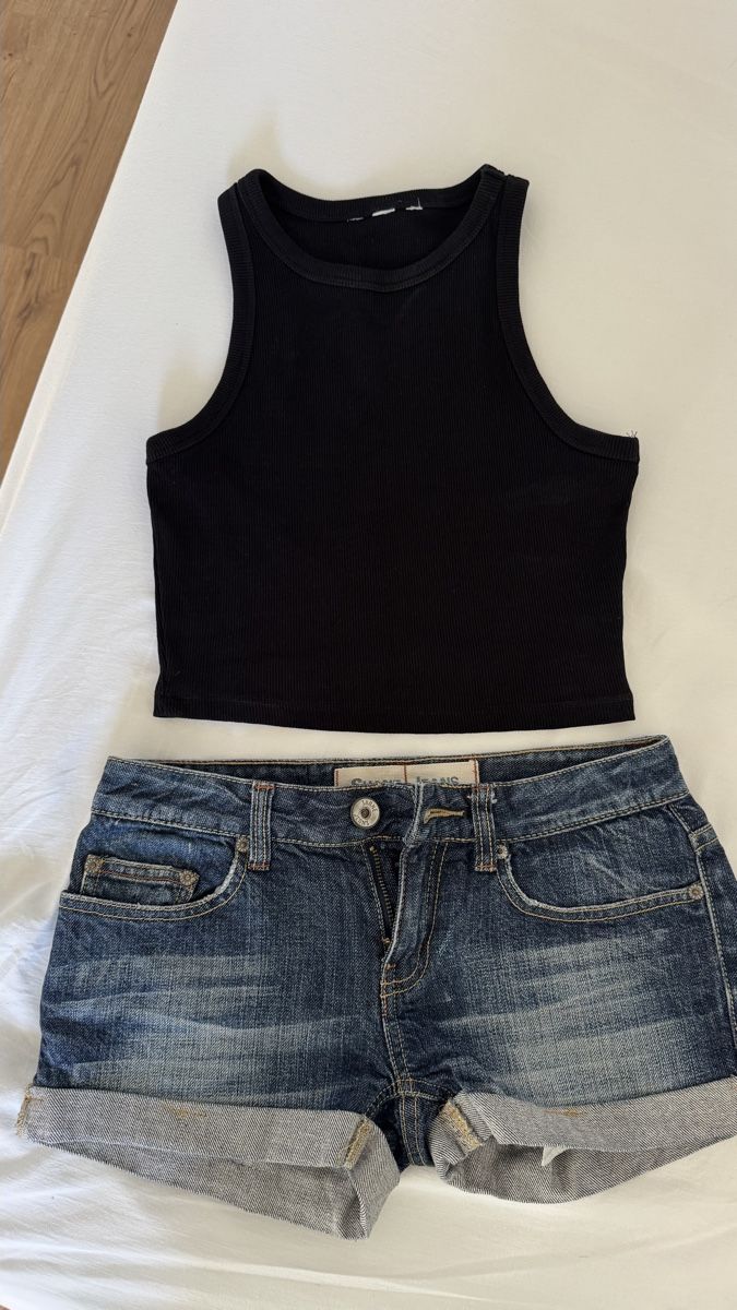 Lots de vêtements: Sommer Set Gr. 34 – D'occasion à Schaffhausen par Fixier
