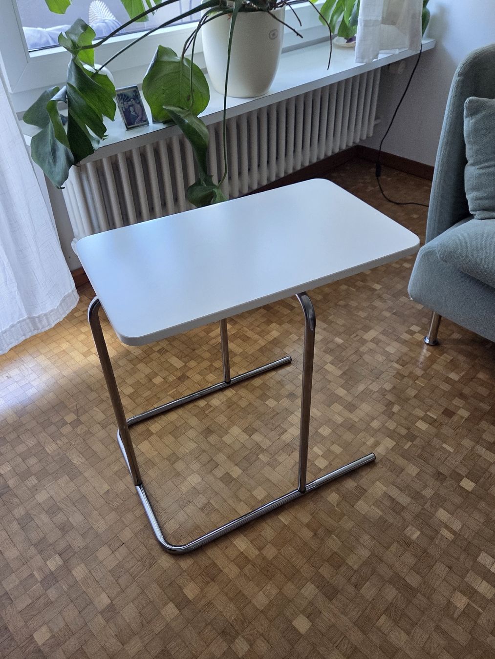 Ikea Tavoli: RIAN - IKEA Beistelltisch, weiss, 50x30cm – Usato da Winterthur venduto da max_nw6s