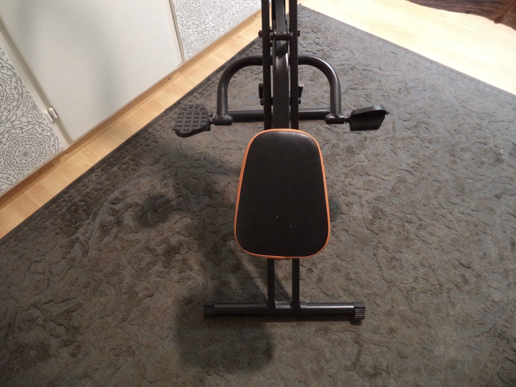 Hometrainer: CHRUNSCH Bauch/ Beine Trainer – Usato da Rieden AG venduto da Wirth03 2