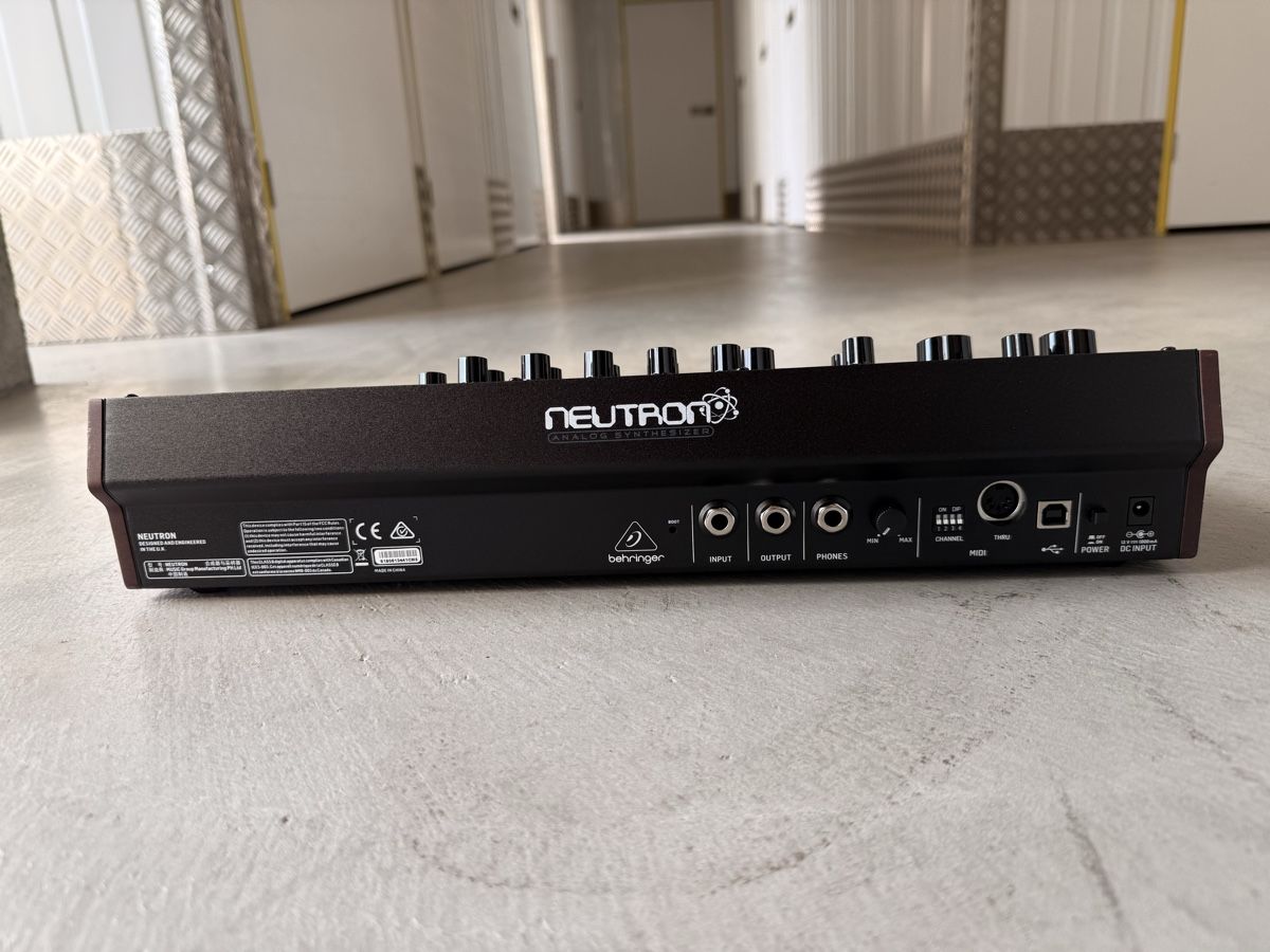 Behringer Strumenti musicali: Behringer Neutron Paraphonic Analog Synthesizer – Nuovo (secondo la descrizione) da Reinach BL venduto da AninaFinds 5