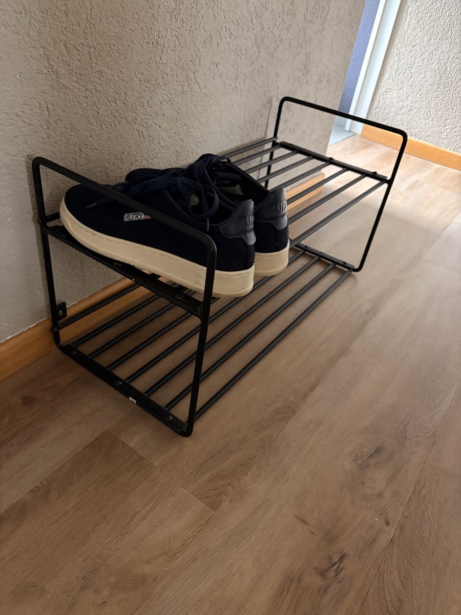 Regale: H&M Home - Schuhregal - Schwarz, Metall – Gebraucht aus Zürich von pre_vy7t 1