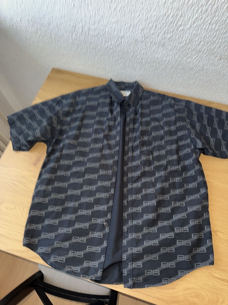 Balenciaga Camicie: Balenciaga Hemd – Usato da Zürich venduto da noahmicha 1