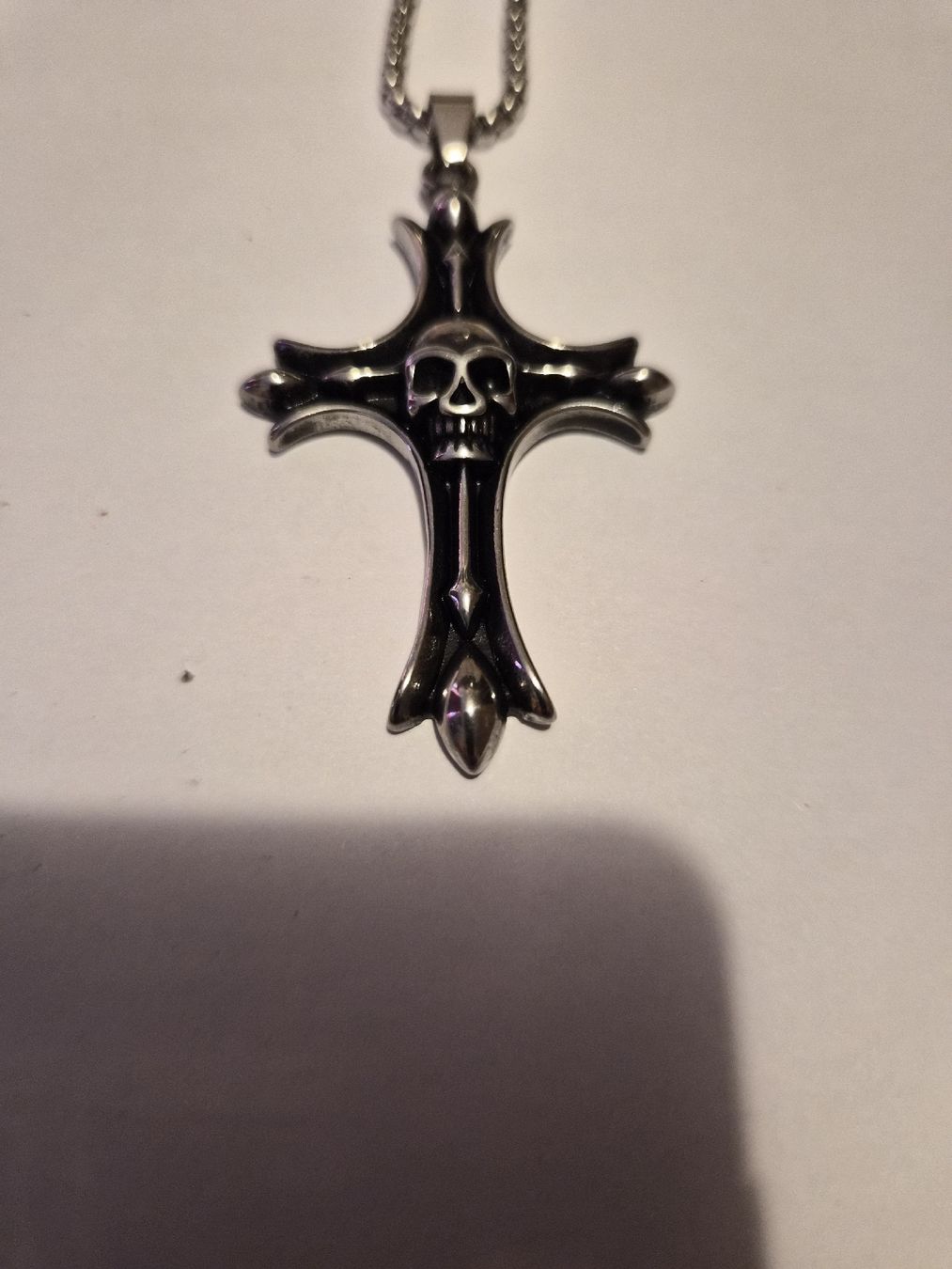 Catenine: collier croix tete de mort – Nuovo (secondo la descrizione) da Senèdes venduto da hen_fw8b
