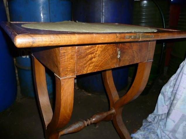 Tavoli: ancienne table de jeux – Usato da St. Maurice venduto da Benoit12 4