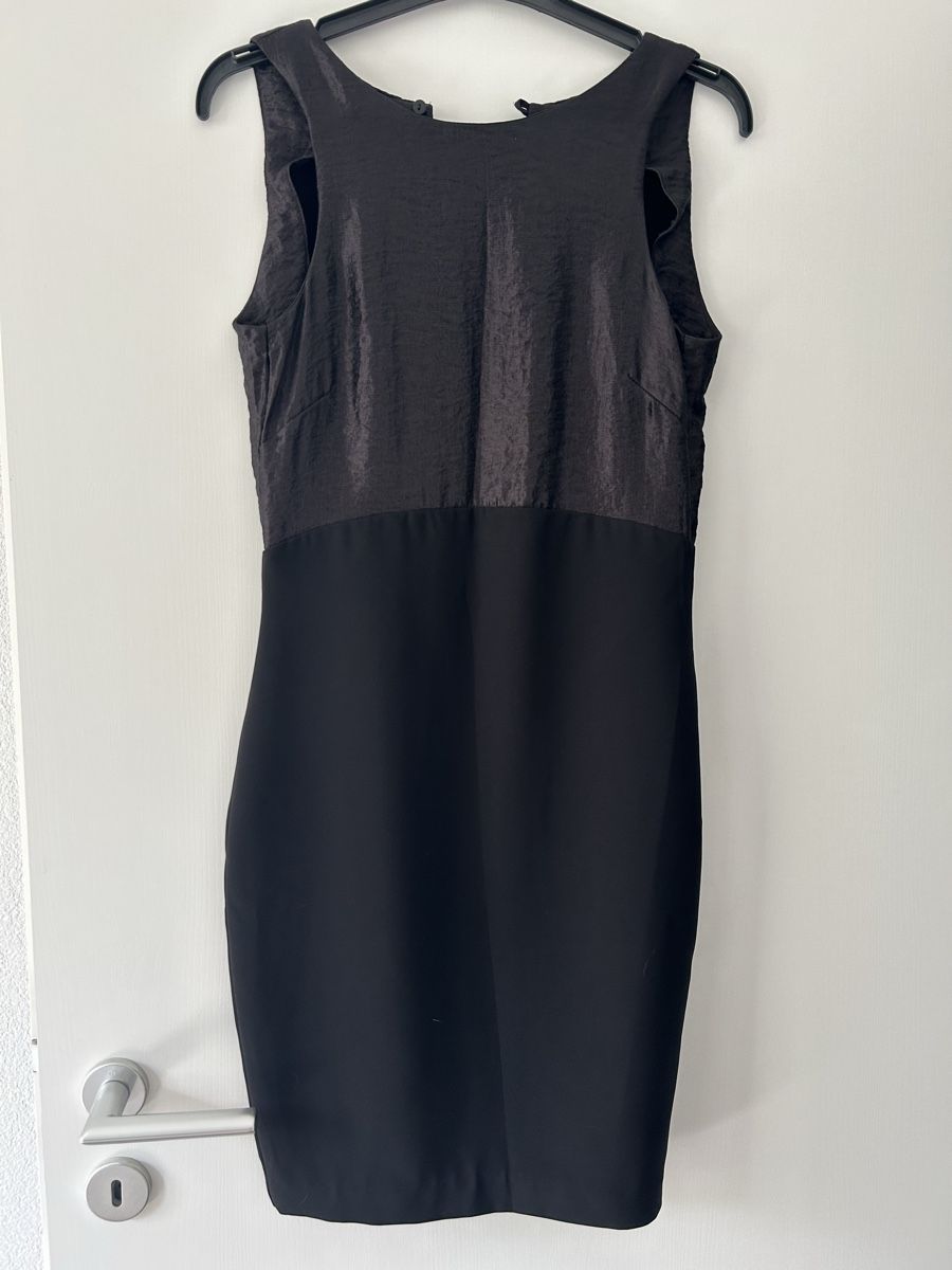H&M Kleider: Robe noire sans manches taille 34 – Neu (gemäss Beschreibung) aus Bôle von sev_n85b