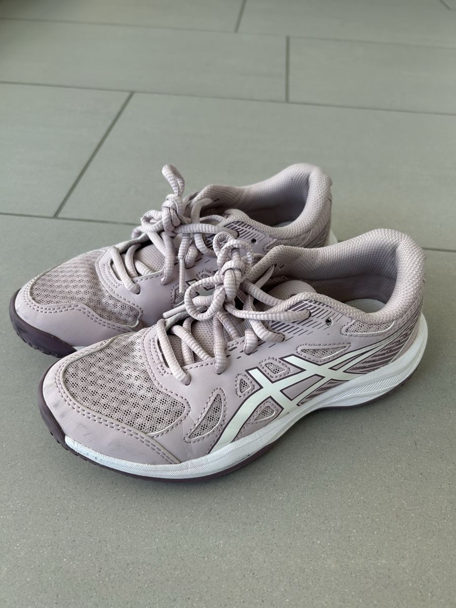 Asics Scarpe per ragazze: ASICS Performance Upcourt 6 Gs – Usato da Aarau venduto da Robib8