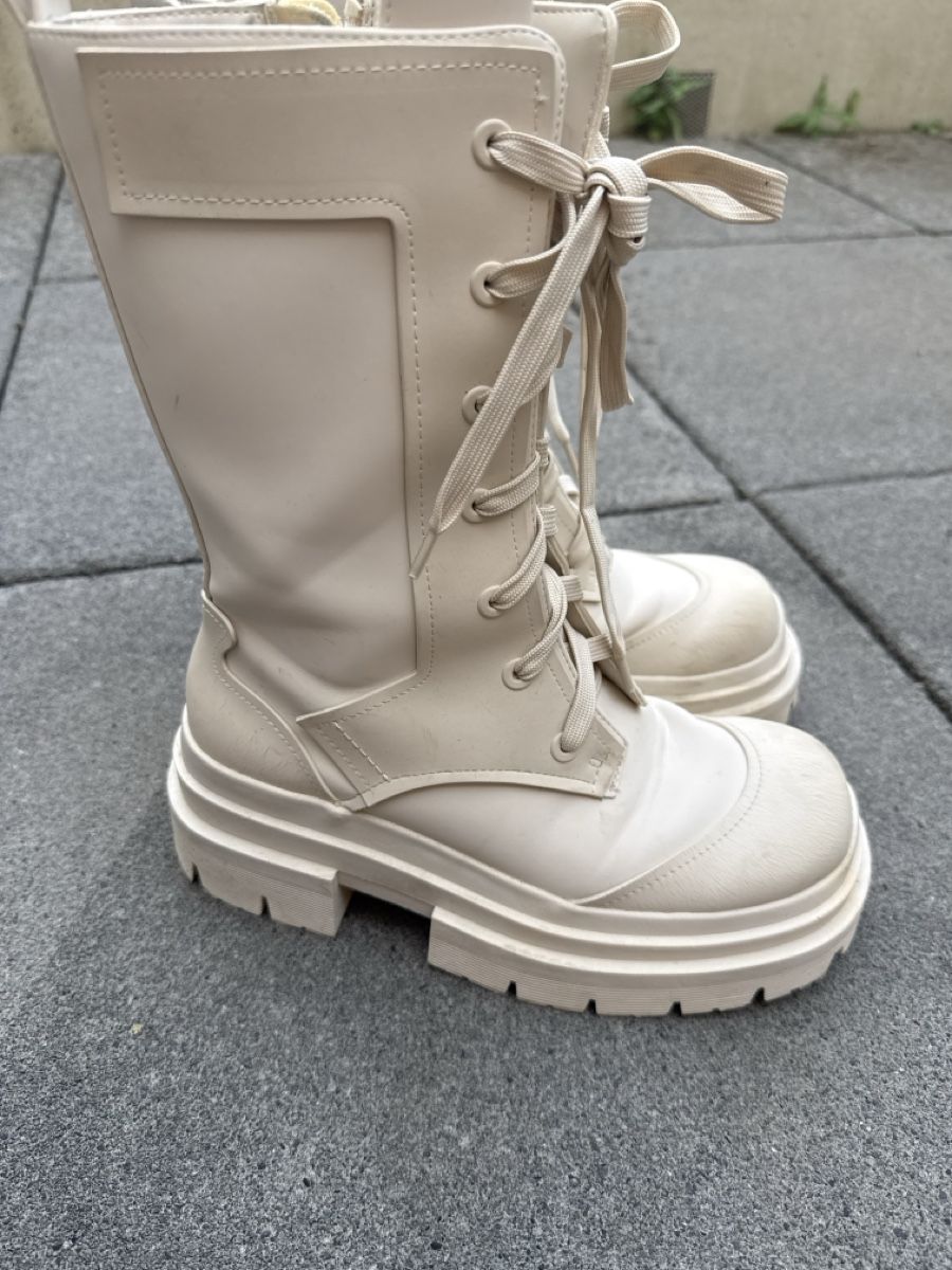 Zara Damenschuhe: Zara Boots – Gebraucht aus Volketswil von van_rlv9 2