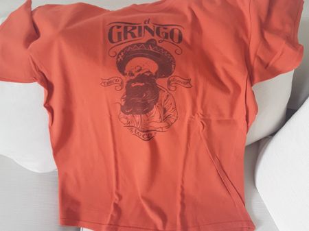 Cinque de mayo T shirt  L
