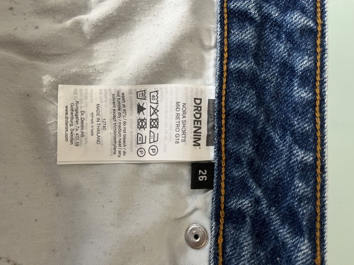 Jeans: DrDenim Jeans Shorts dunkelblau – Usato da Wil AG venduto da larwe 6