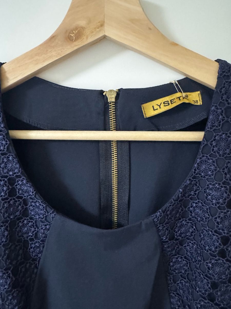 Vestiti: Lyseta Kleid, Gr. 38, dunkelblau – Nuovo (secondo la descrizione) da Zürich venduto da pamleano 2