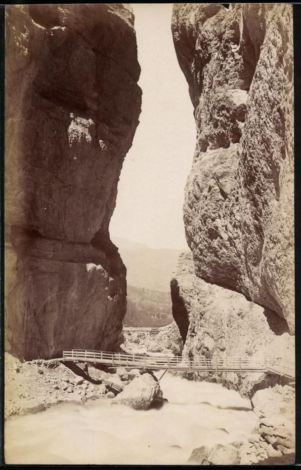 Fotografie & Manifesti: Fotografie Grindelwald, Gorges de la Lut – Usato da Berlin venduto da bartko-reher