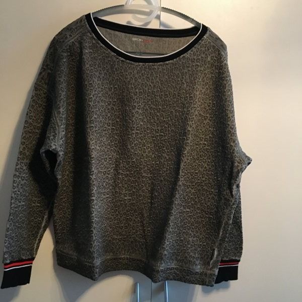 Marc Cain S Sports Navy Sweatshirt With Flower Motif QS 55.09 J09 395 main image 1
