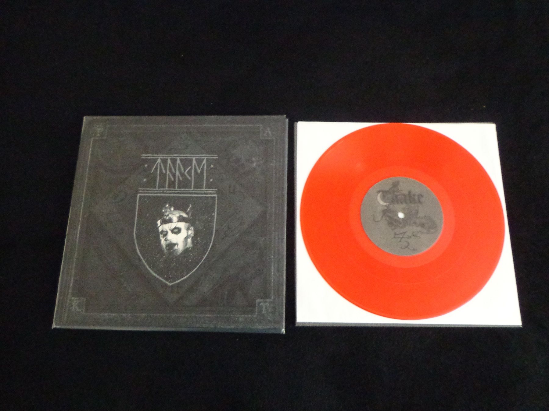 Schallplatten: Whoredom Rife/Taake-Pakt 10'' Red Vinyl Split 2020 – Neu (gemäss Beschreibung) aus Brienz BE von INTERNALFIRE 1