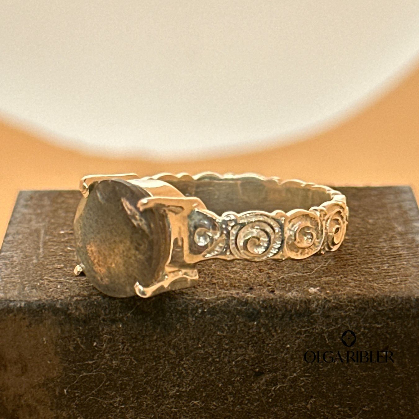 Olga Ribler Anelli: Silberring mit Labradorit, Gr. 58 – Nuovo (secondo la descrizione) da Luzern venduto da MonikaS03 3