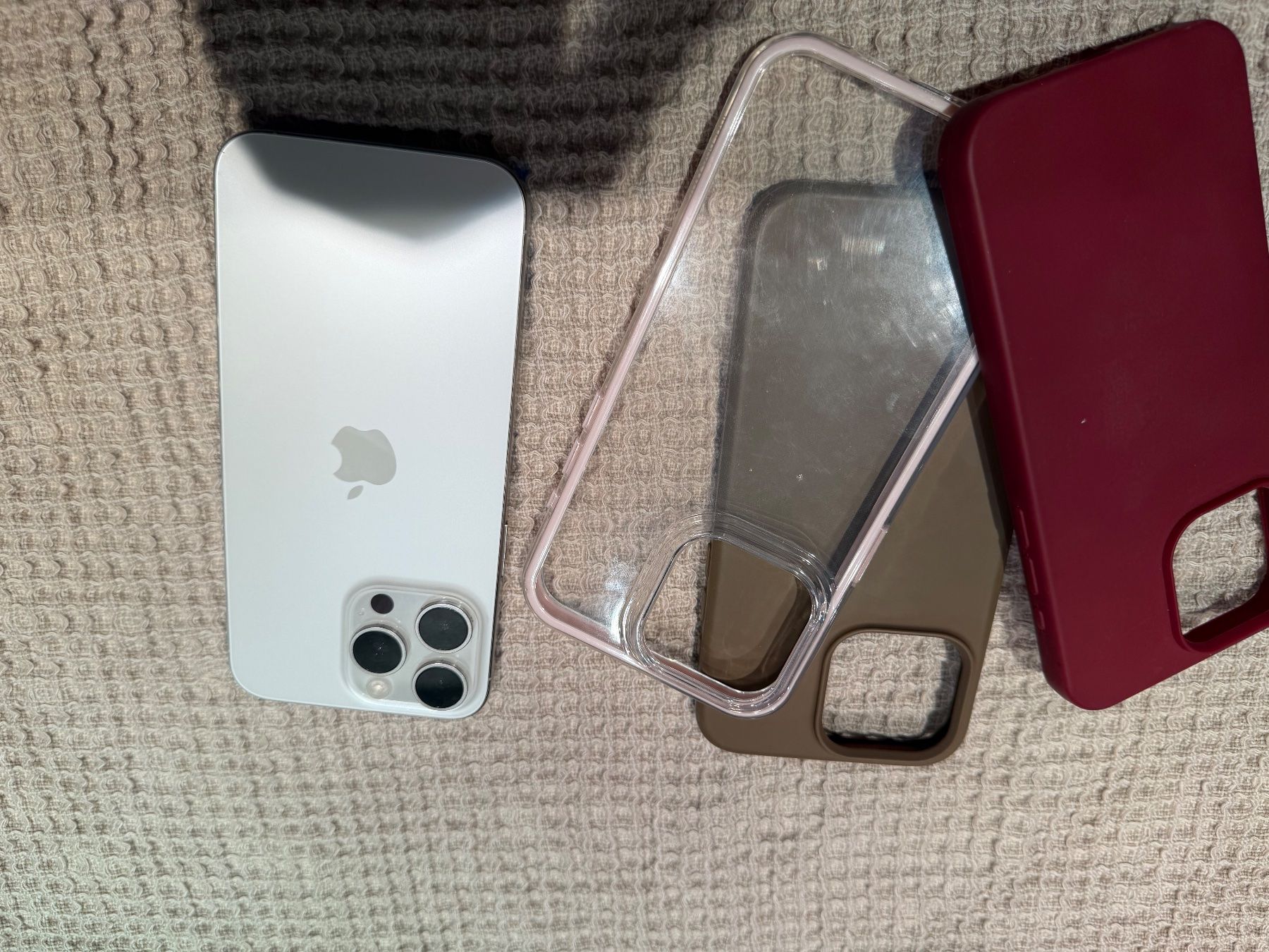 Apple Telefoni cellulari / Smartphones: IPHONE 15 PRO MAX – Usato da Bern venduto da bts_zzj2 1