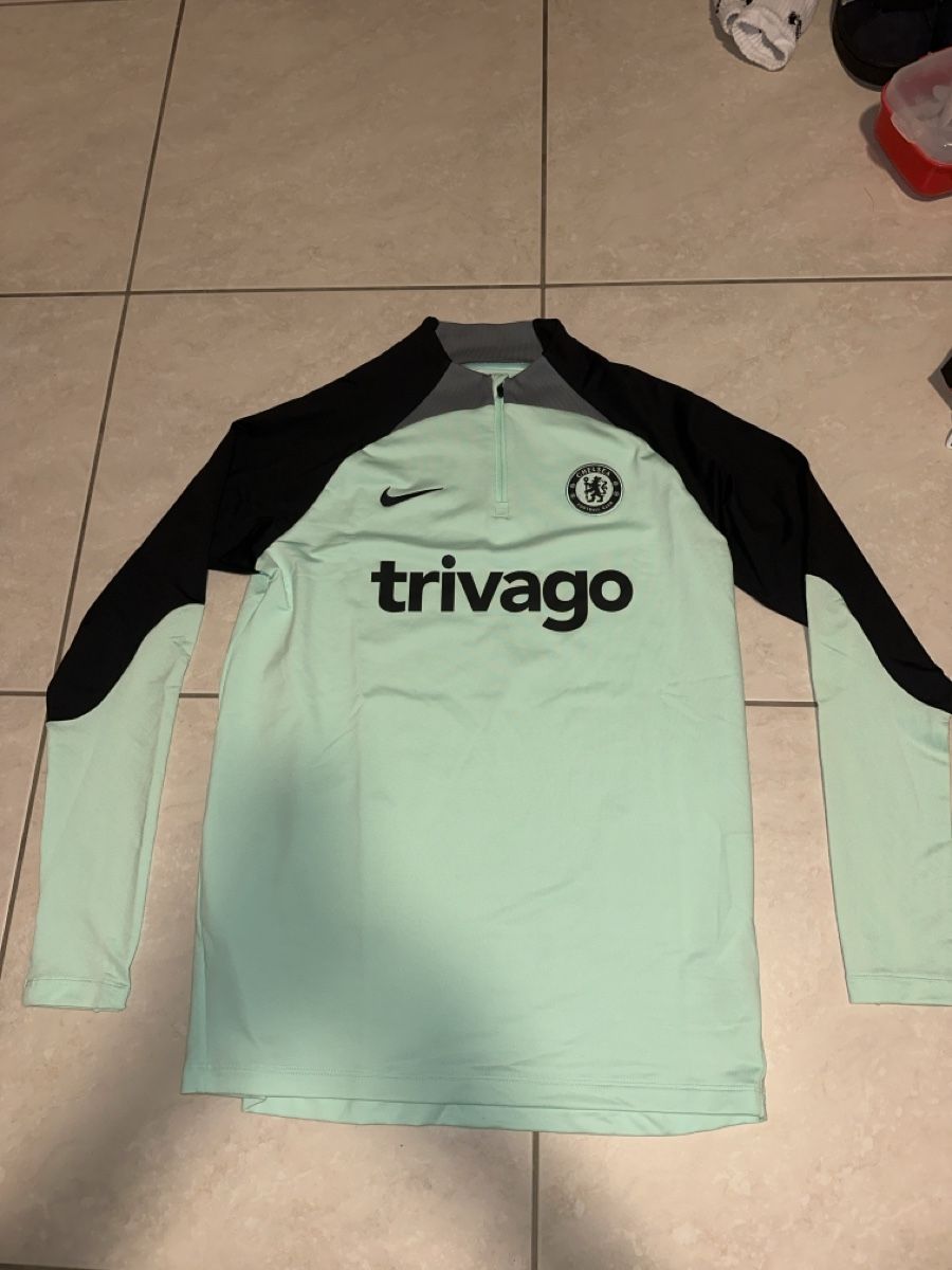 Nike Maglioni & Felpe: Fc Chelsea Pullover (M) – Nuovo e nell'imballaggio originale da Zollikofen venduto da Marvin_Hal