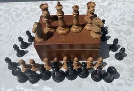 Pièces d’échecs Lardy doublement pondérées 