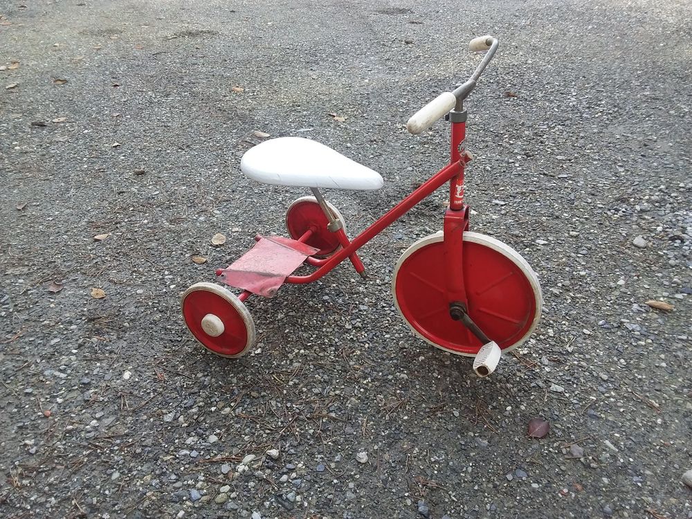 Vintage on sale red tricycle