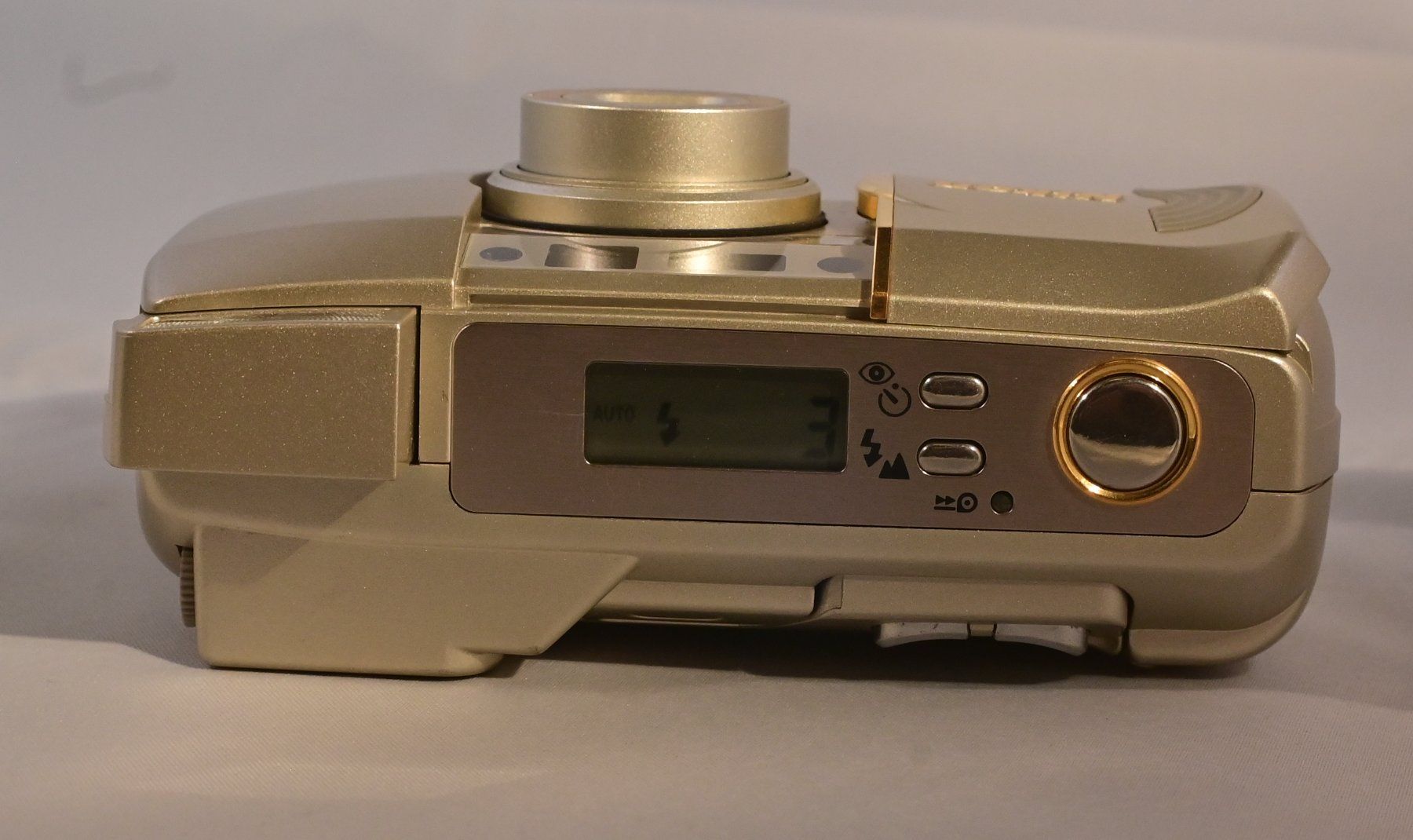 Nikon Appareil photo: Nikon Lite Touch Zoom120ED – D'occasion à Uster par Stoessda 2