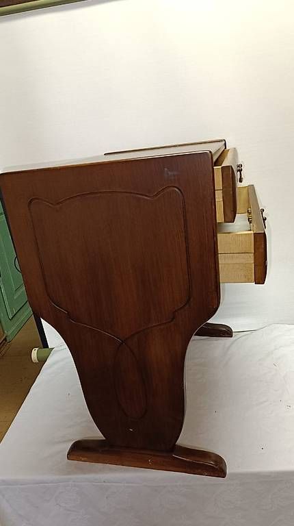 Commodes: Seltenes Möbel mit Schubladen – D'occasion à Allschwil par V_SV_2018 2