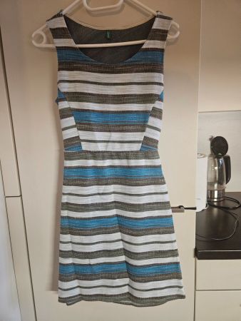 Benetton Kleid teilweise Rückenfrei Gr. S