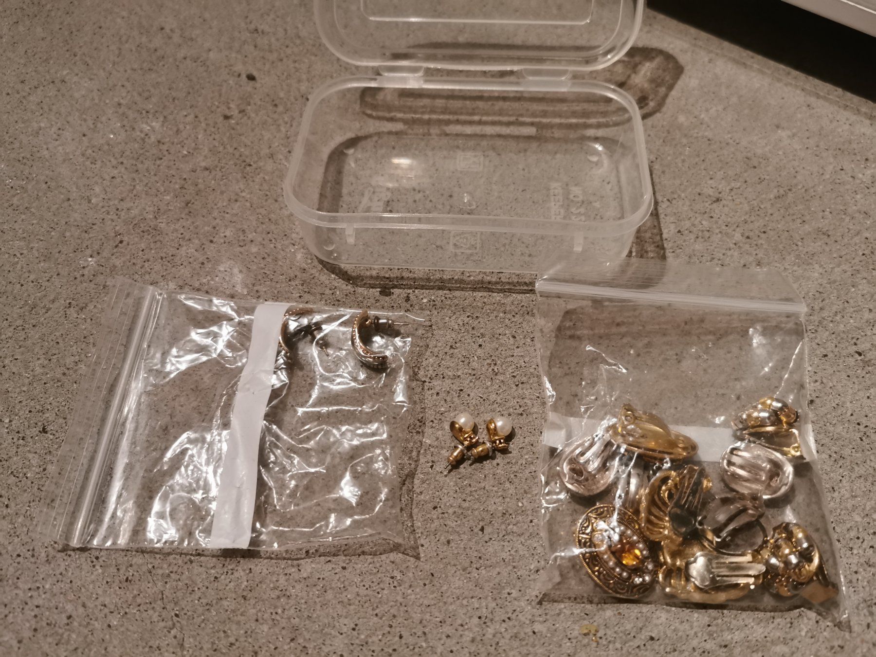 Boucles d'oreille: Diverse Ohrstecker Ohrclips – D'occasion à Gunzgen par 0Aurin0 1