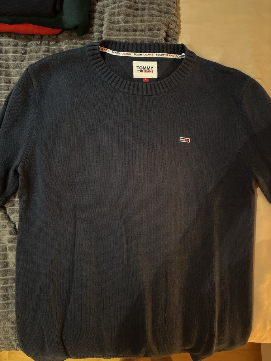 Tommy Hilfiger Pulls & Sweat-shirts: Tommy Pullover in Navy – D'occasion à Widnau par ben_c5gp