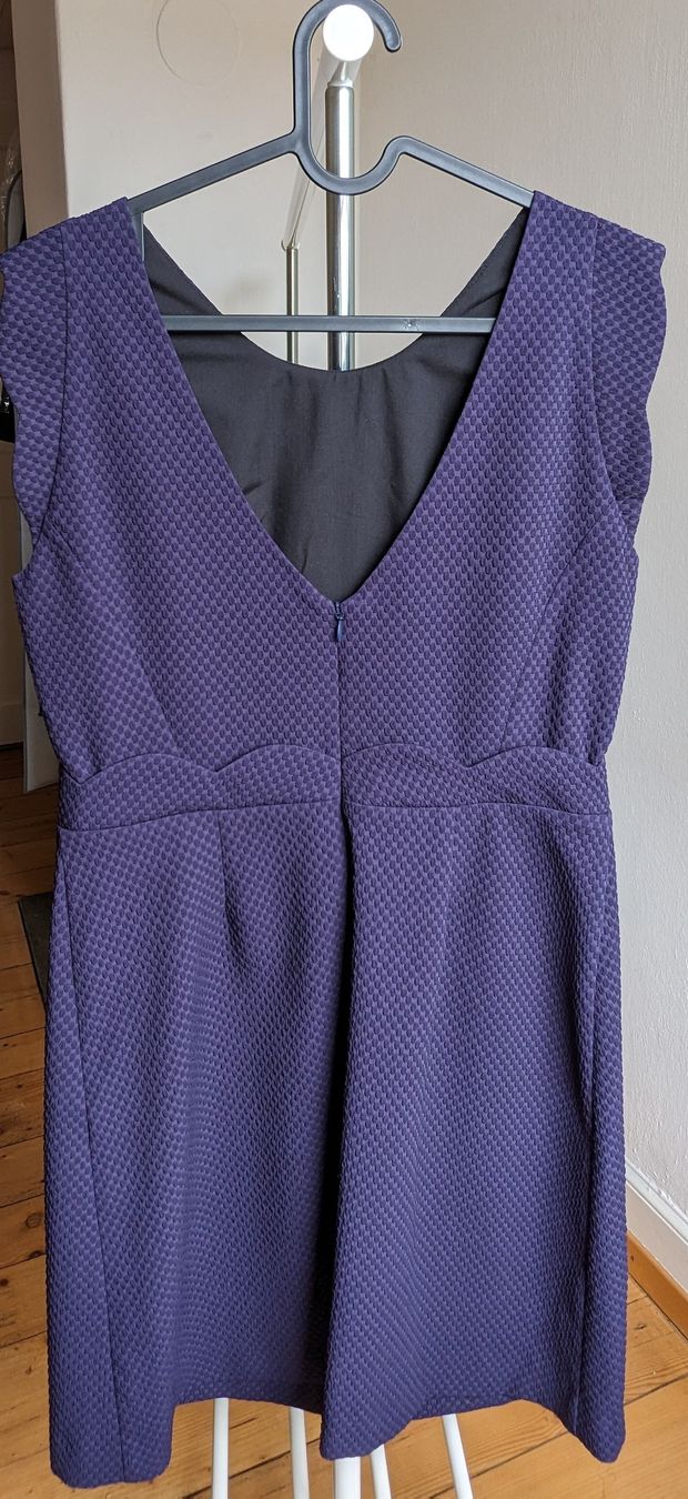Vestiti: SINEQUANONE Kleid Gr. 38 – Nuovo e nell'imballaggio originale da Thalwil venduto da kat_d85f 2